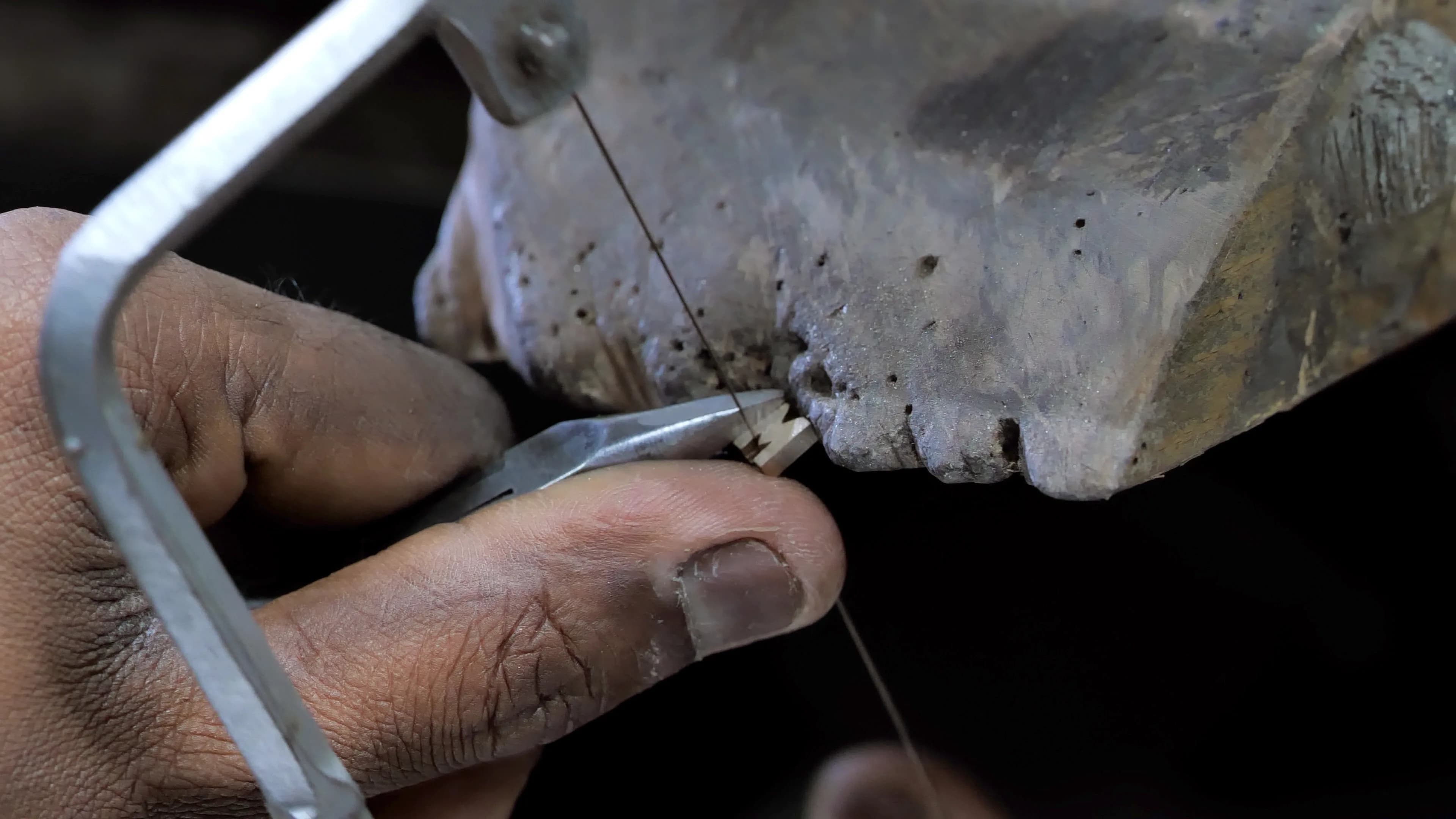 Fancs V, a pioneer in combining sustainability and design among master goldsmiths gallery 3