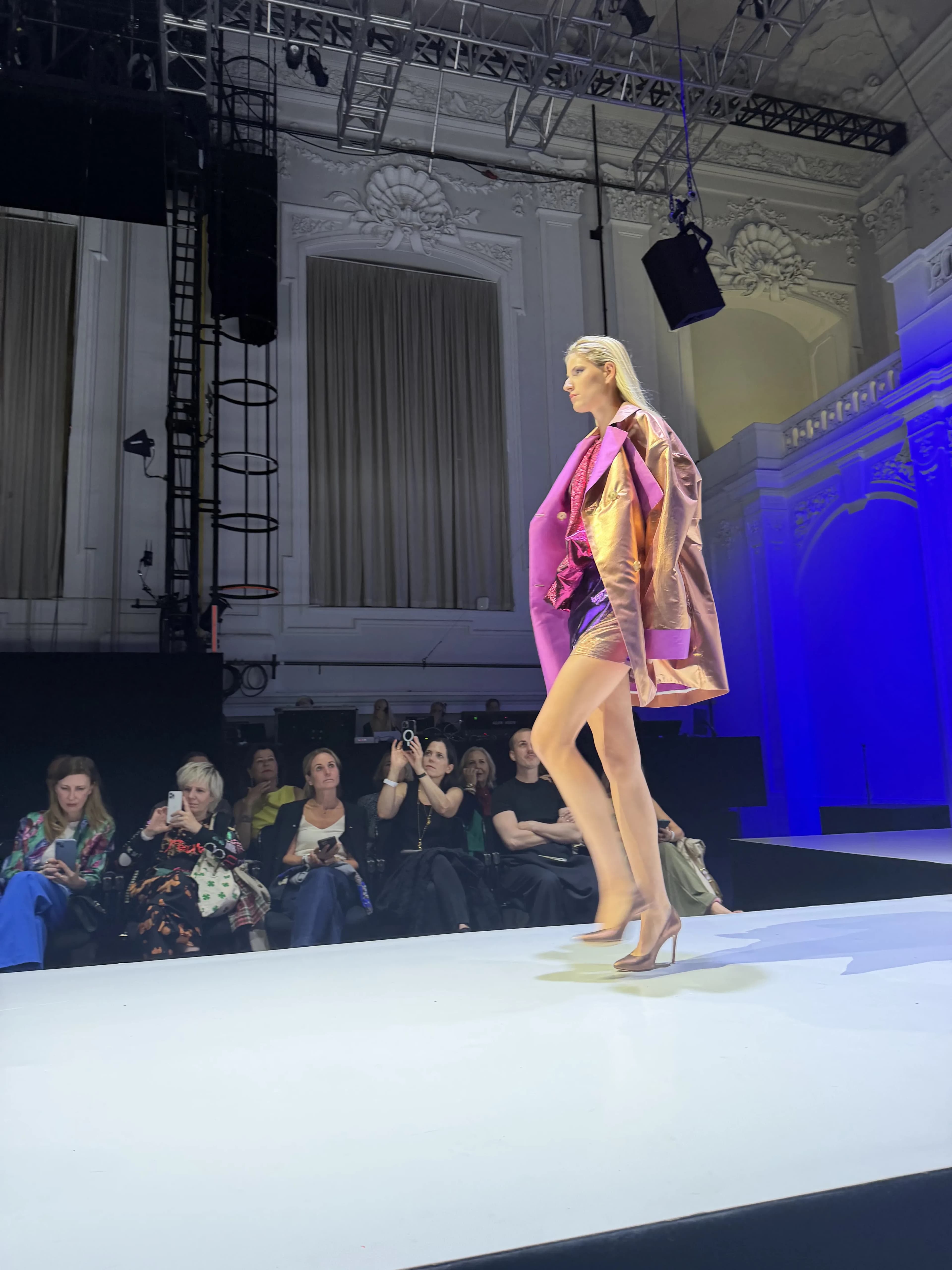 Da Palermo a Vienna:  nuove relazioni nel fashion gallery 13