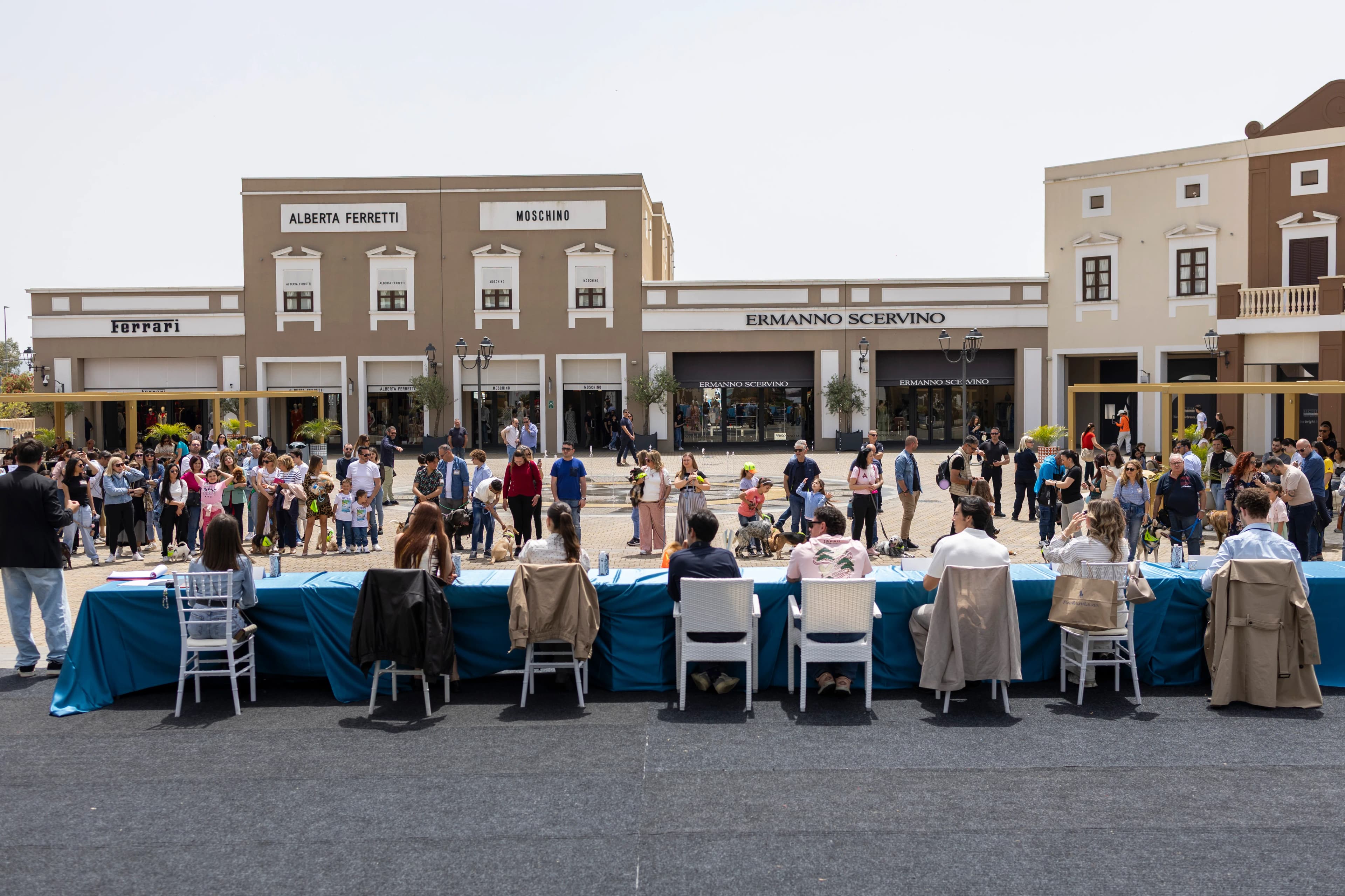 Sicilia Outlet Village diventa pet friendly con Village Loves Dog gallery 5